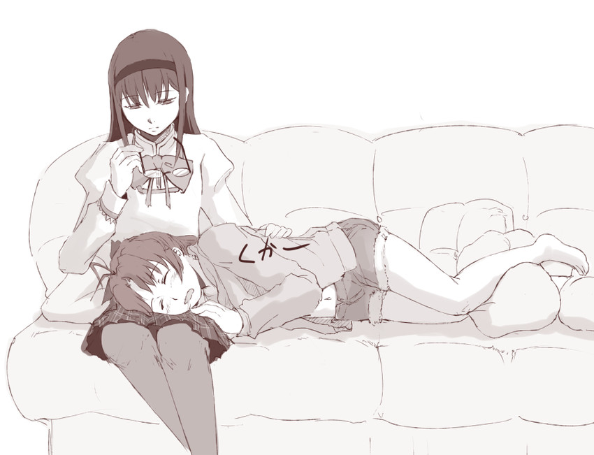 akemi homura and sakura kyoko (mahou shoujo madoka magica) drawn by uruo