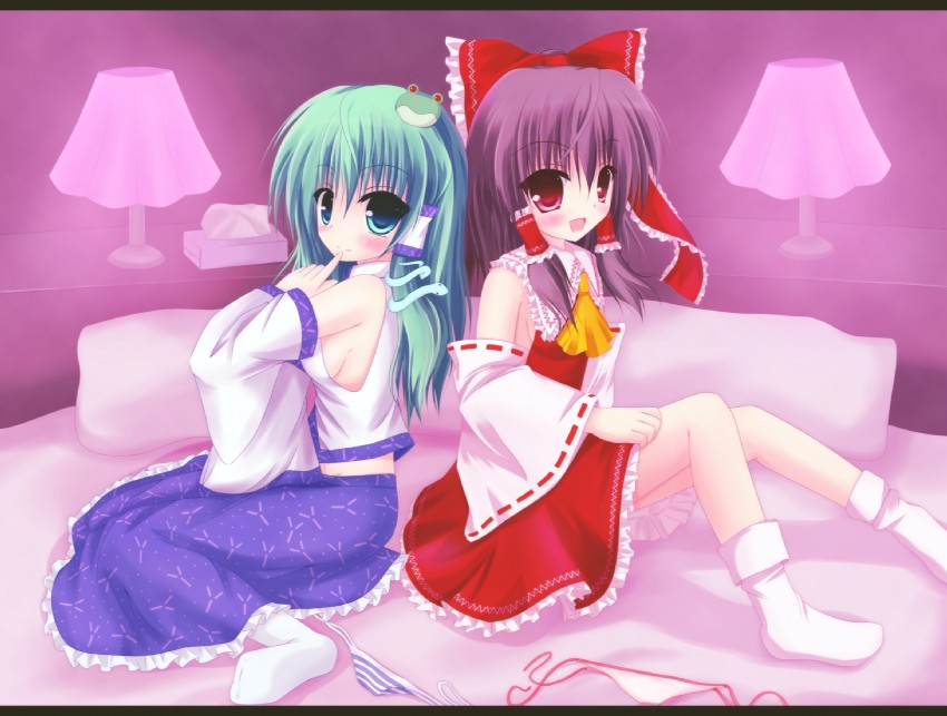 hakurei reimu and kochiya sanae (touhou) drawn by shimotsuki_keisuke