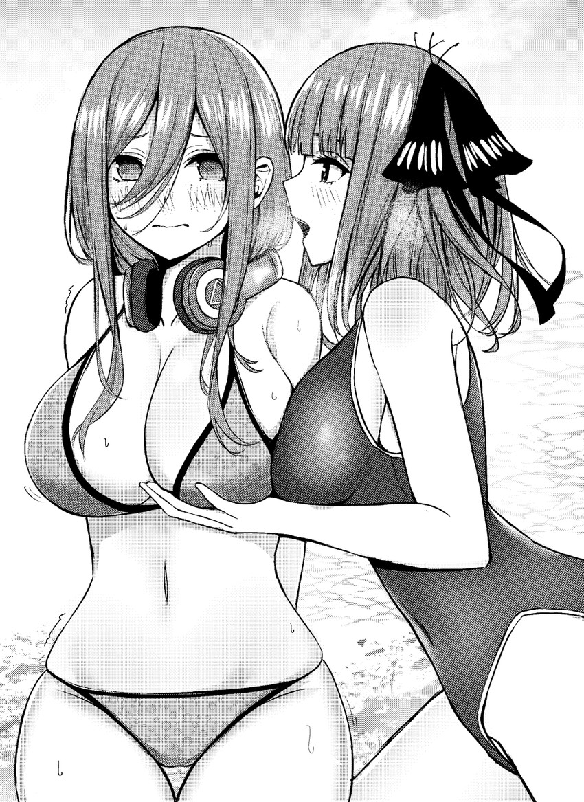 nakano nino and nakano miku (go-toubun no hanayome) drawn by kannko_bokujou