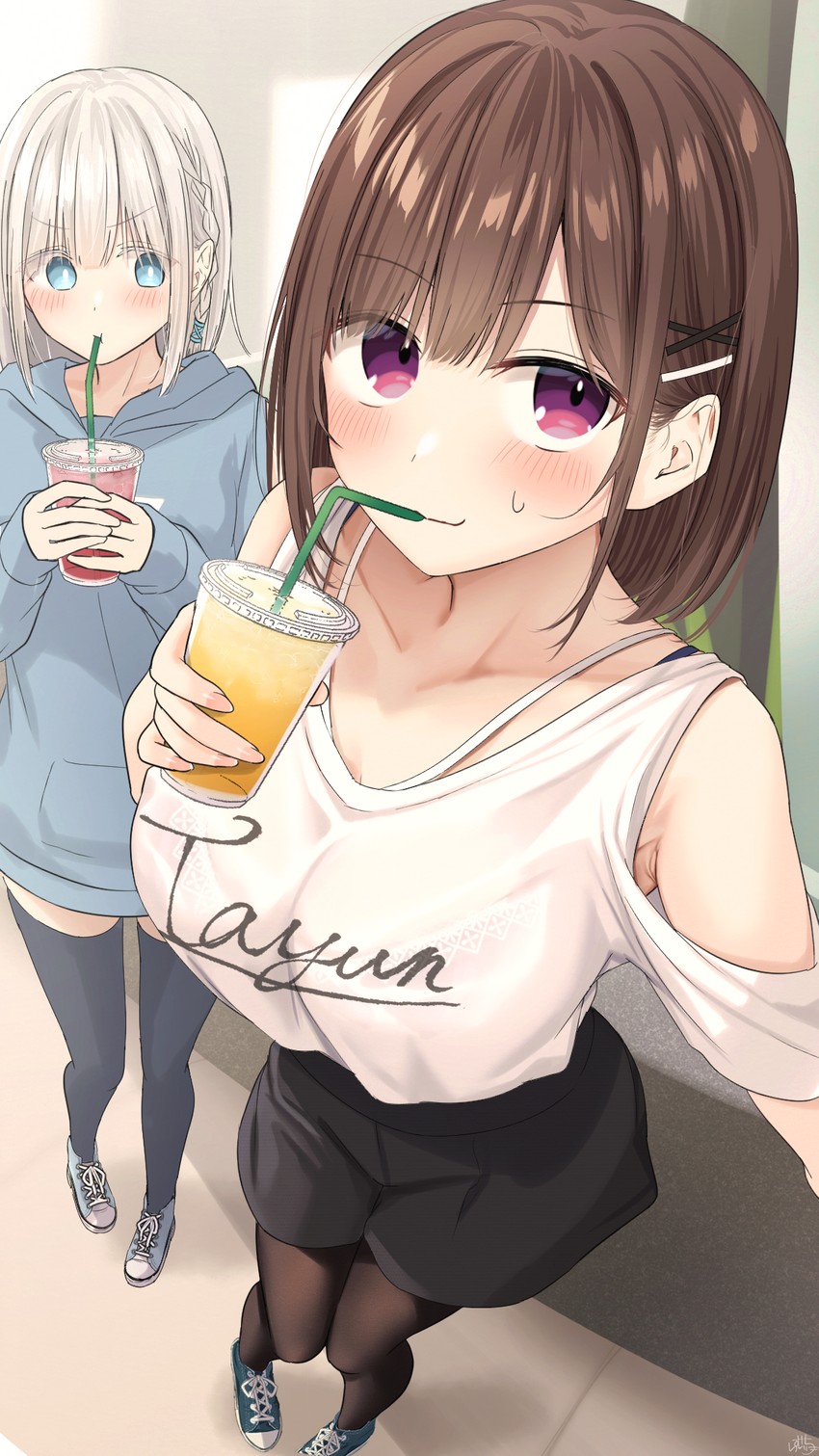 childhood friend-chan and silver hair-chan (original) drawn by ramchi