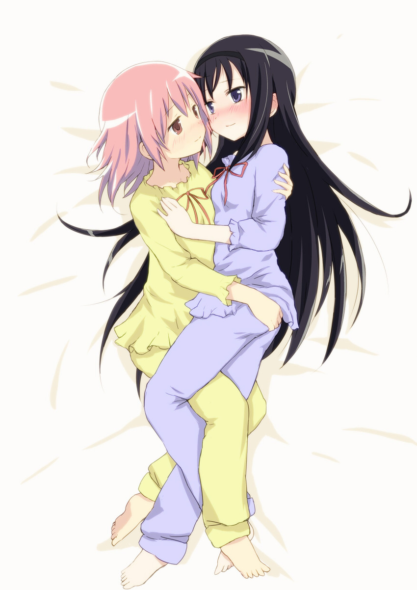 akemi homura and kaname madoka (mahou shoujo madoka magica) drawn by fujikawa_daichi