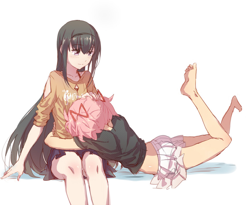 akemi homura and kaname madoka (mahou shoujo madoka magica) drawn by usamin_(megumikira)