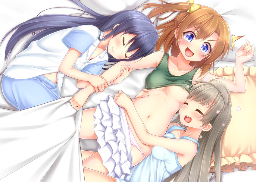 sonoda umi, minami kotori, and kosaka honoka (love live! and 1 more) drawn by nullken