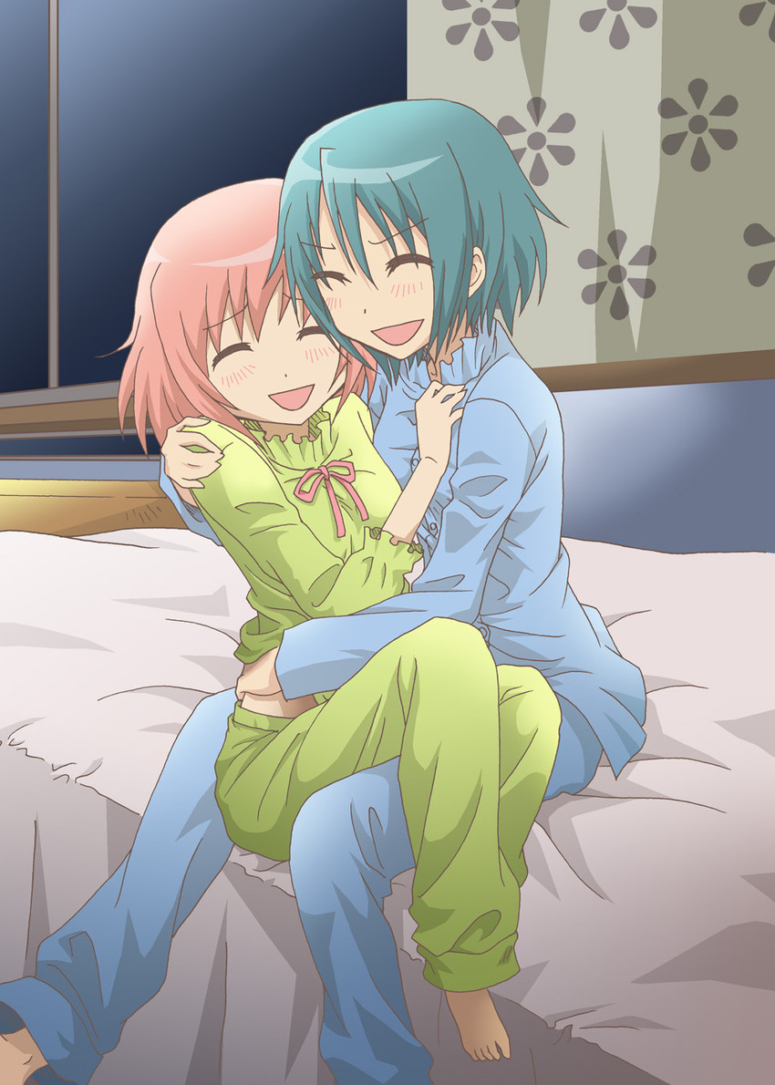 kaname madoka and miki sayaka (mahou shoujo madoka magica) drawn by gke1avg