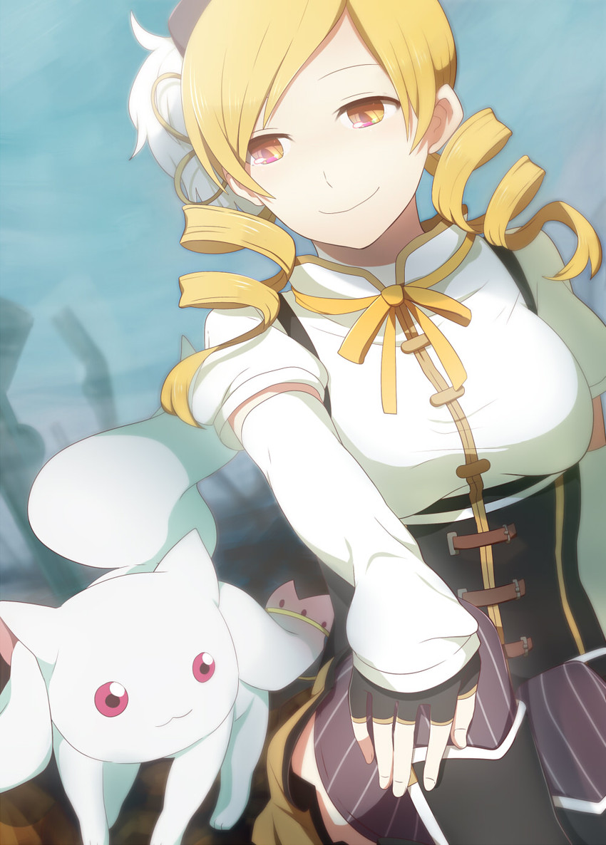 tomoe mami and kyubey (mahou shoujo madoka magica) drawn by wada_chiyon