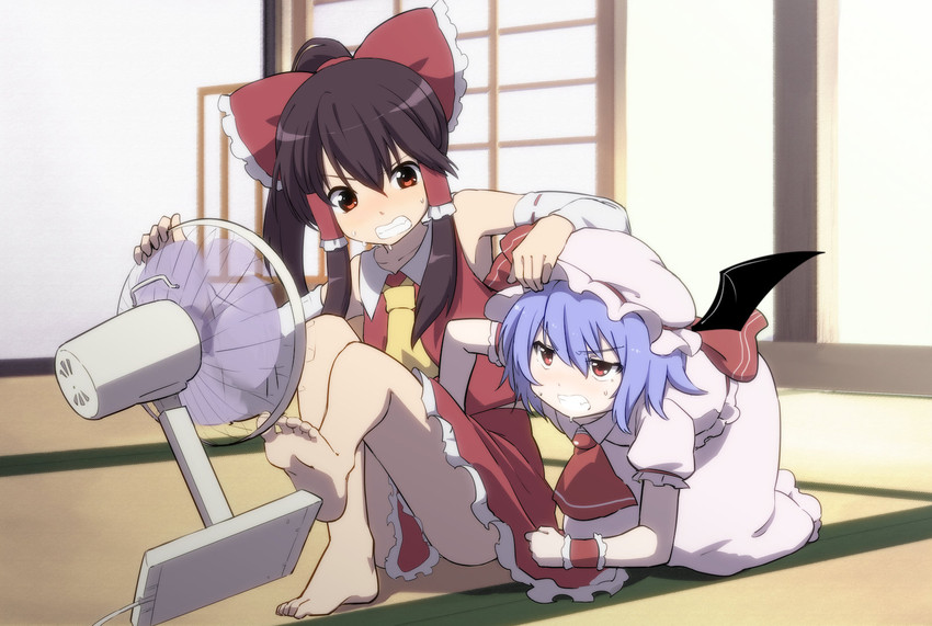 hakurei reimu and remilia scarlet (touhou) drawn by leon_(mikiri_hassha)