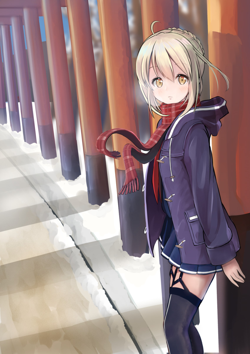 artoria pendragon and mysterious heroine x alter (fate and 1 more) drawn by efu_(ehutan)