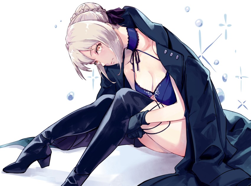 artoria pendragon and saber alter (fate and 1 more) drawn by bkko
