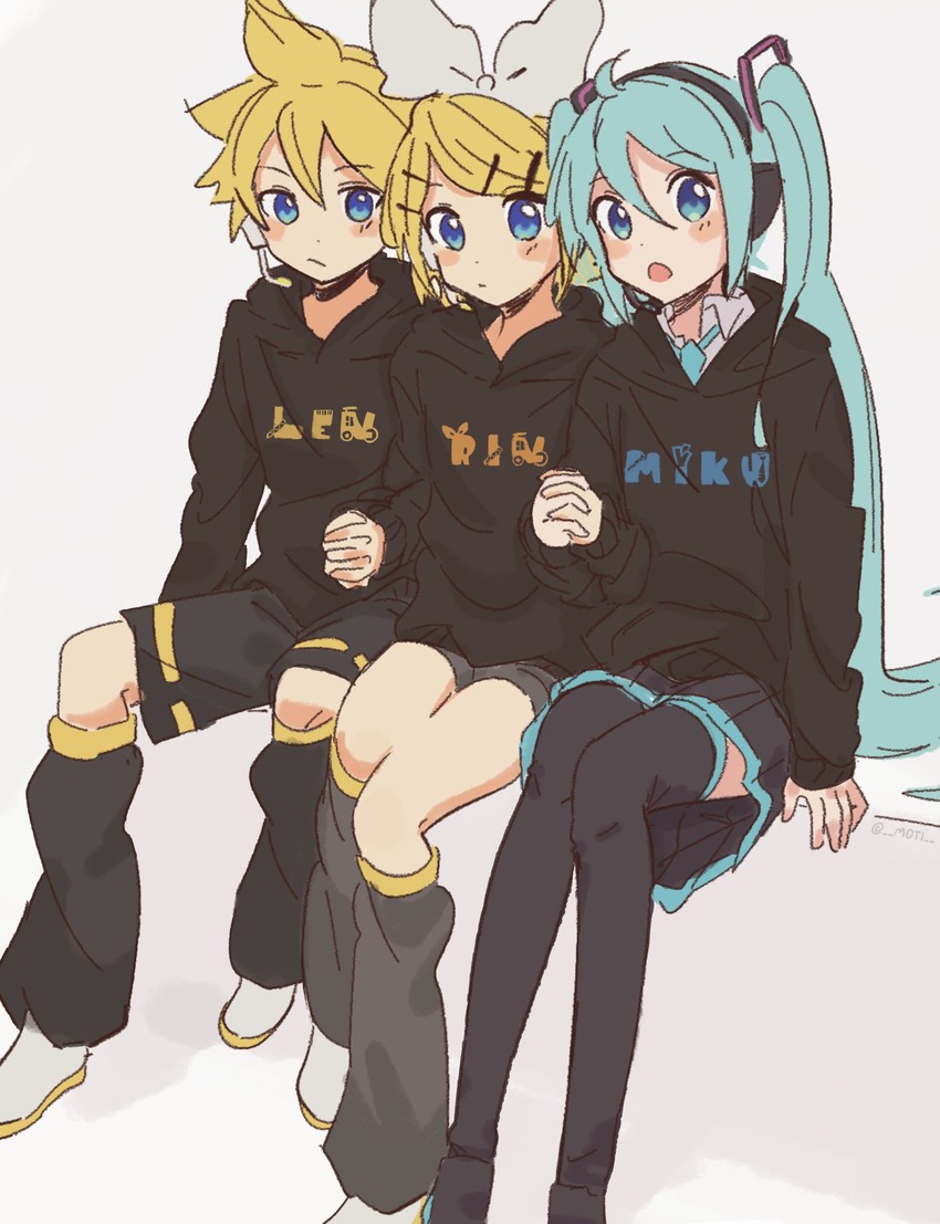 hatsune miku, kagamine rin, and kagamine len (vocaloid) drawn by m0ti