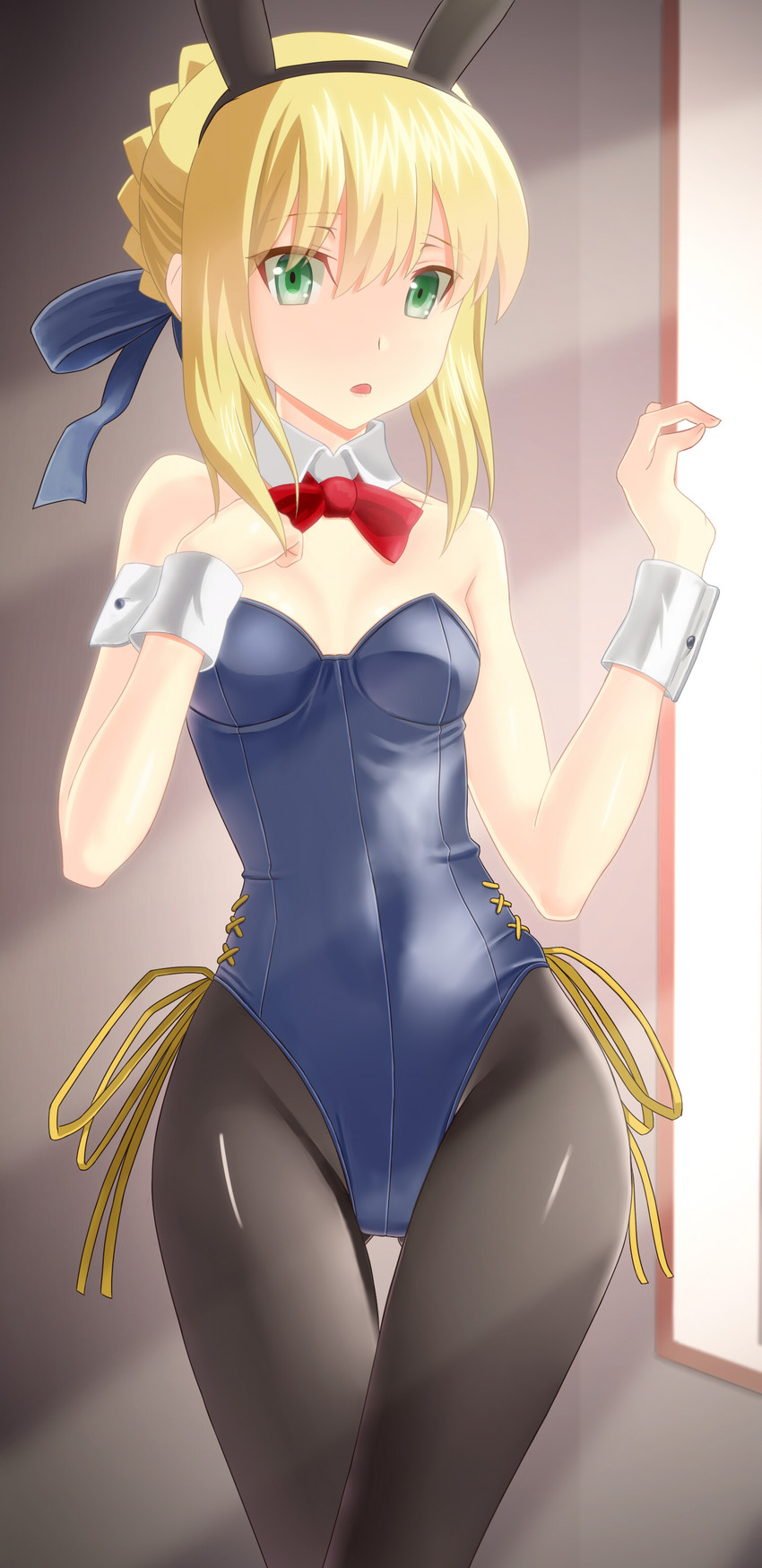 artoria pendragon and saber (fate and 1 more) drawn by taka_(takahirokun)