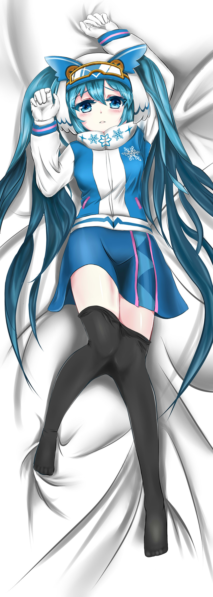 hatsune miku and yuki miku (vocaloid) drawn by qiyaori