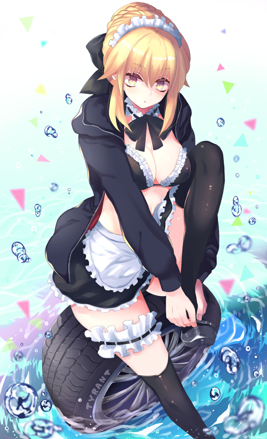 artoria pendragon and saber alter (fate and 2 more) drawn by putimaxi