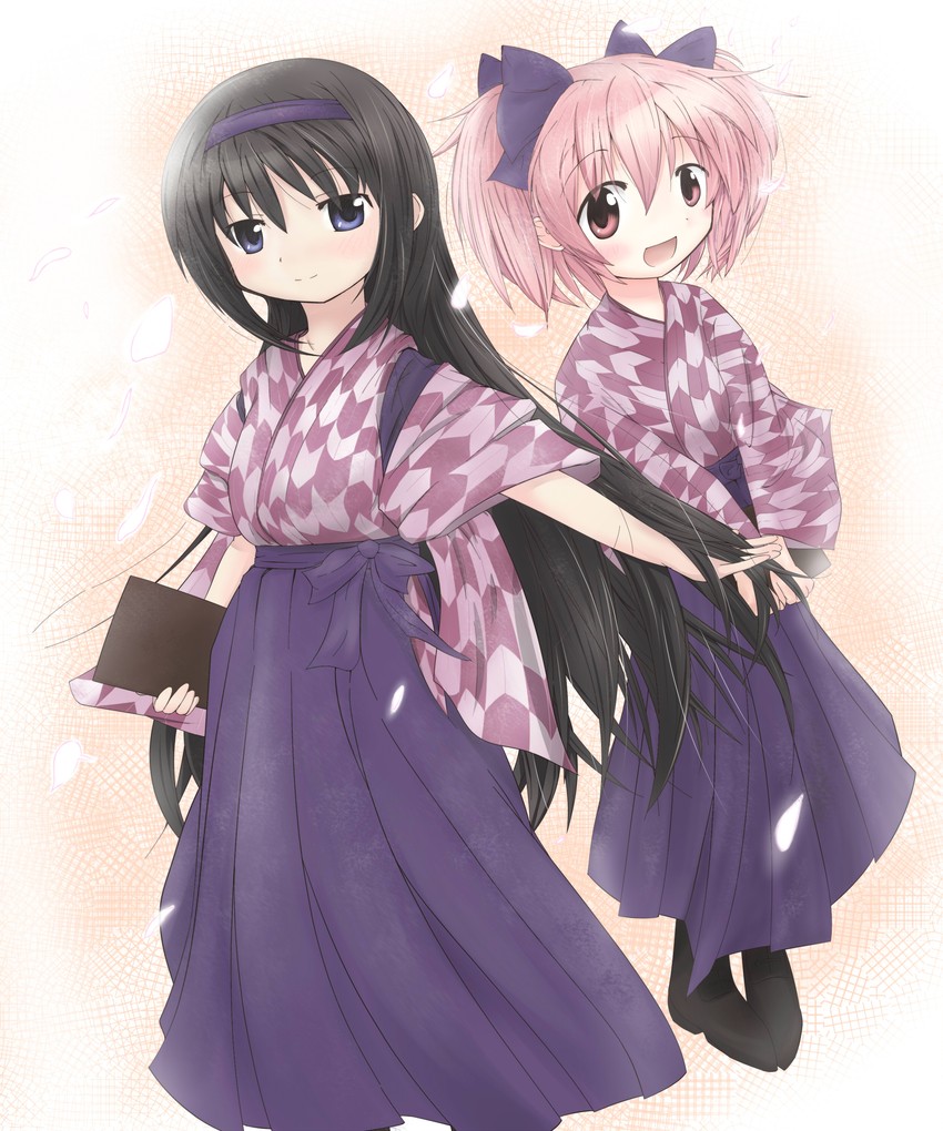 akemi homura and kaname madoka (mahou shoujo madoka magica and 1 more) drawn by akisaka_yamoka