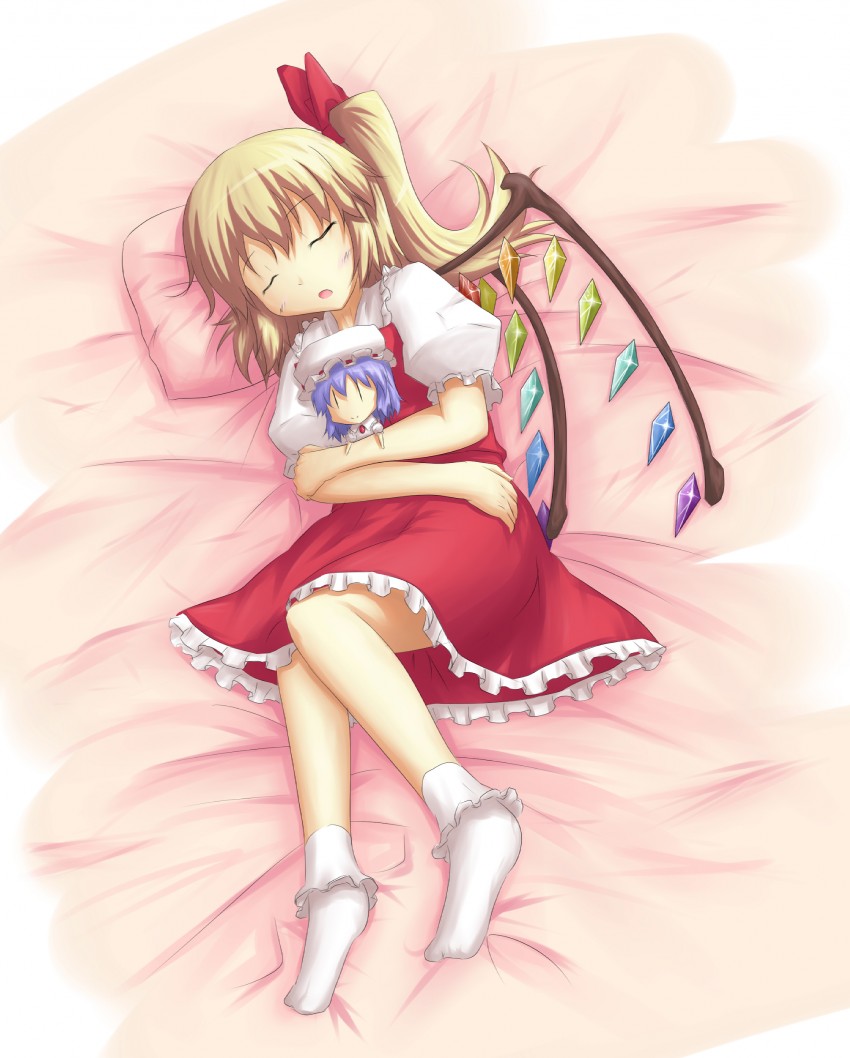 remilia scarlet and flandre scarlet (touhou) drawn by kusanagi_matabi