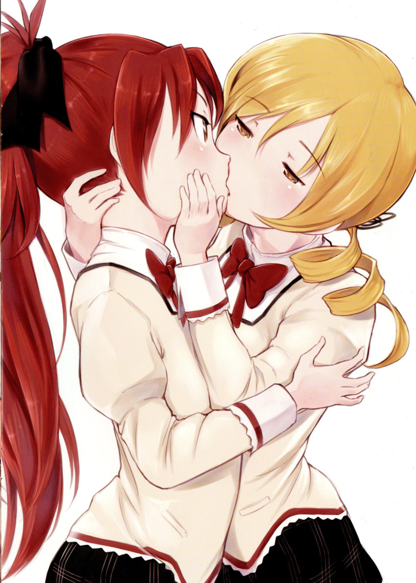 sakura kyoko and tomoe mami (mahou shoujo madoka magica) drawn by wa_(genryusui)