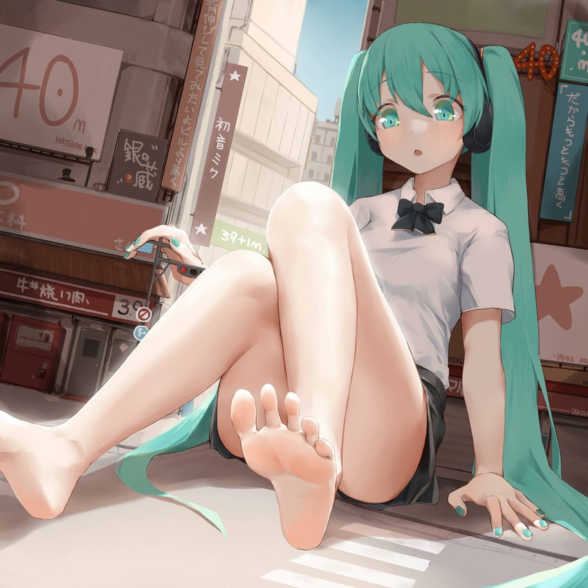 hatsune miku (vocaloid and 1 more) drawn by oshino_yeye