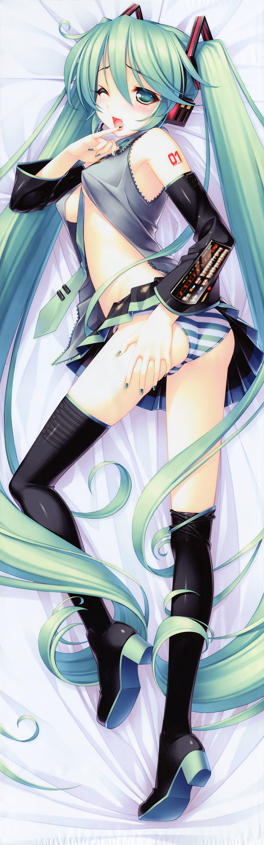 hatsune miku (vocaloid) drawn by sayori_(neko_works)