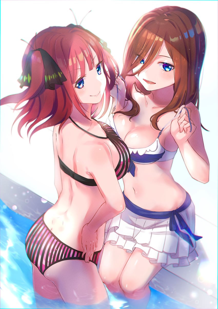 nakano nino and nakano miku (go-toubun no hanayome) drawn by umezu_8989