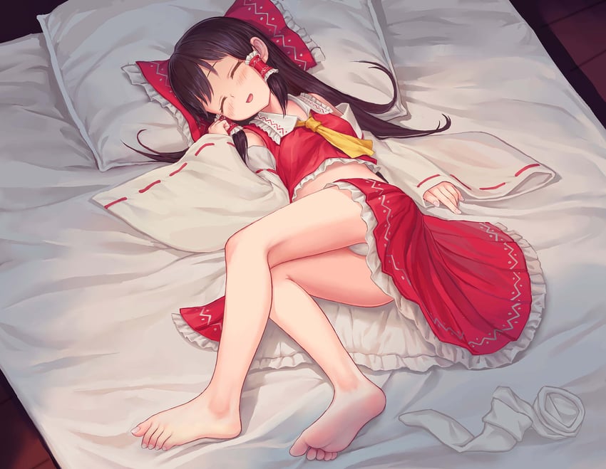 hakurei reimu (touhou)