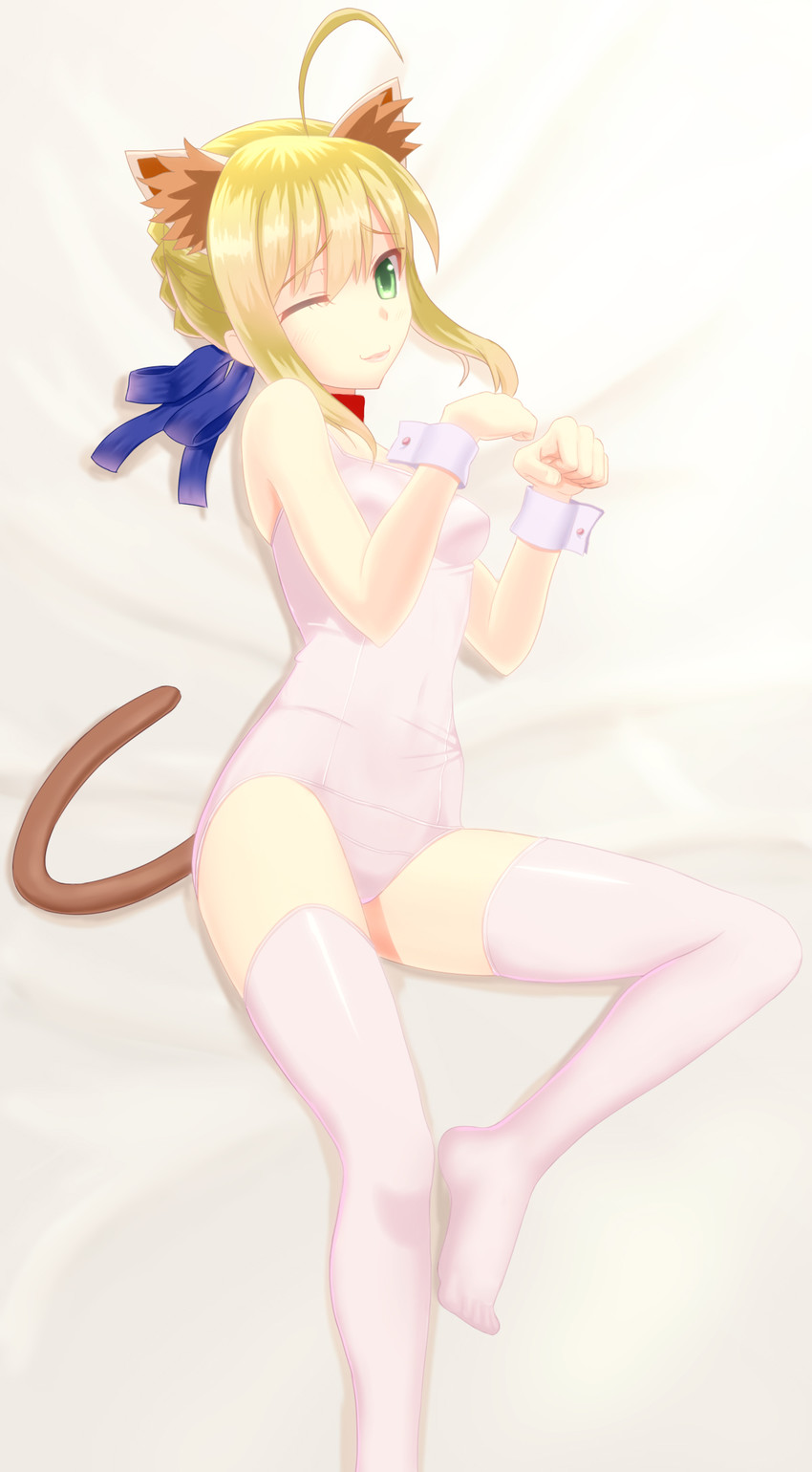 artoria pendragon and saber (fate and 1 more) drawn by taka_(takahirokun)