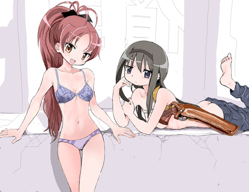 akemi homura and sakura kyoko (mahou shoujo madoka magica) drawn by toshi_(little-fluffy-cloud)