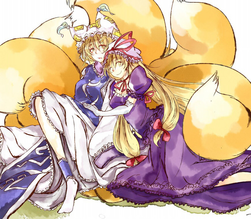 yakumo yukari and yakumo ran (touhou) drawn by homura_bi