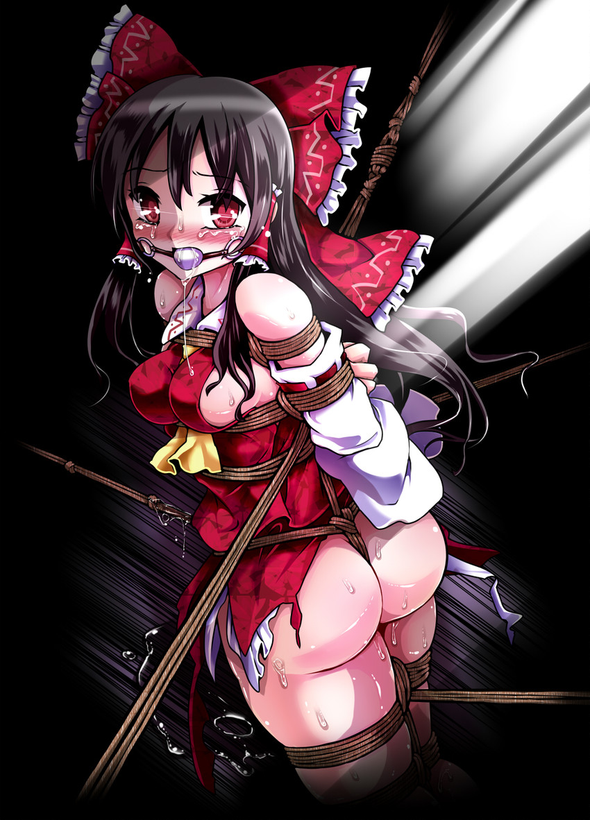 hakurei reimu (touhou) drawn by lilish