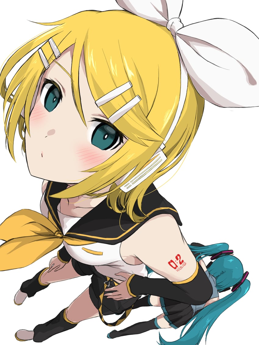 hatsune miku and kagamine rin (vocaloid) drawn by nishikino_kee