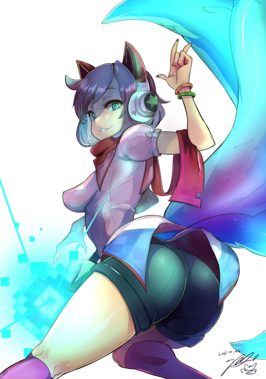 ahri and arcade ahri (league of legends) drawn by wwwazxc