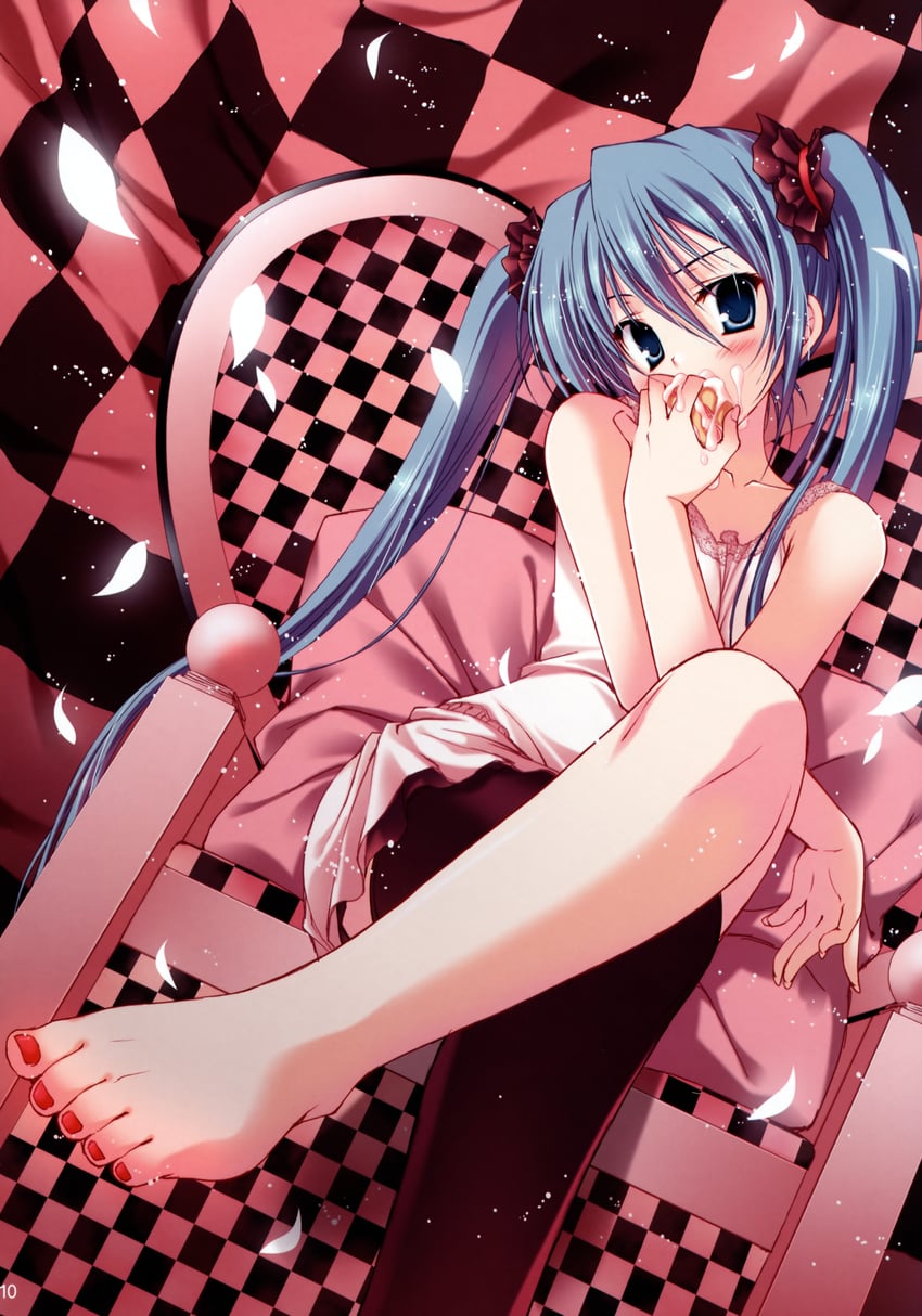 hatsune miku (vocaloid and 1 more) drawn by tanihara_natsuki