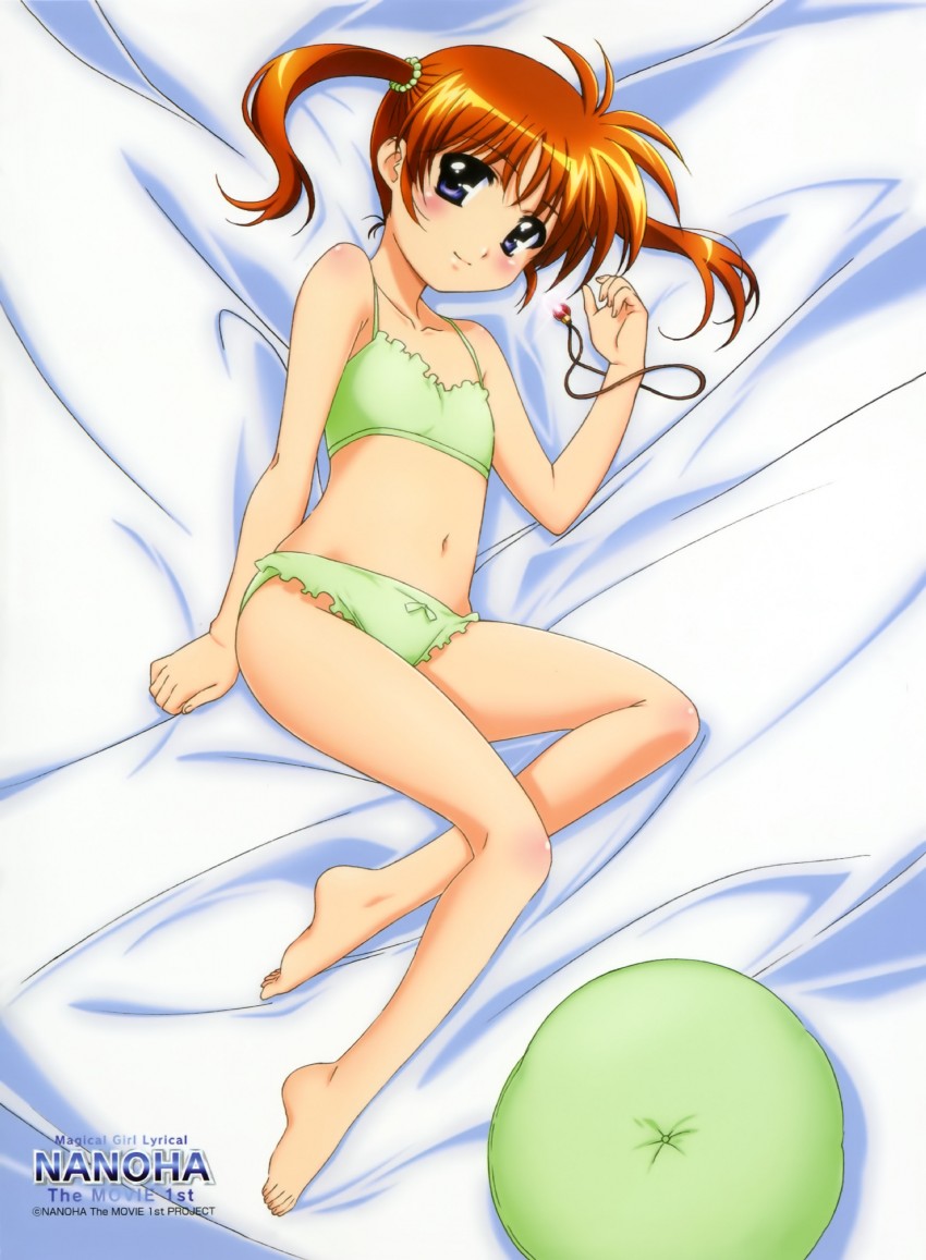 takamachi nanoha and raising heart (lyrical nanoha and 3 more) drawn by okuda_yasuhiro
