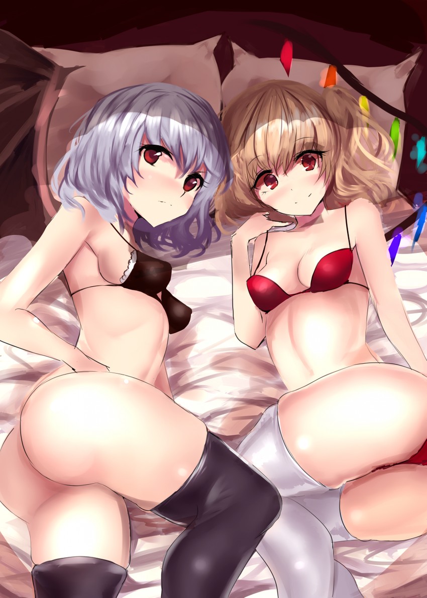 remilia scarlet and flandre scarlet (touhou) drawn by moruchi_(rinaka_moruchi)