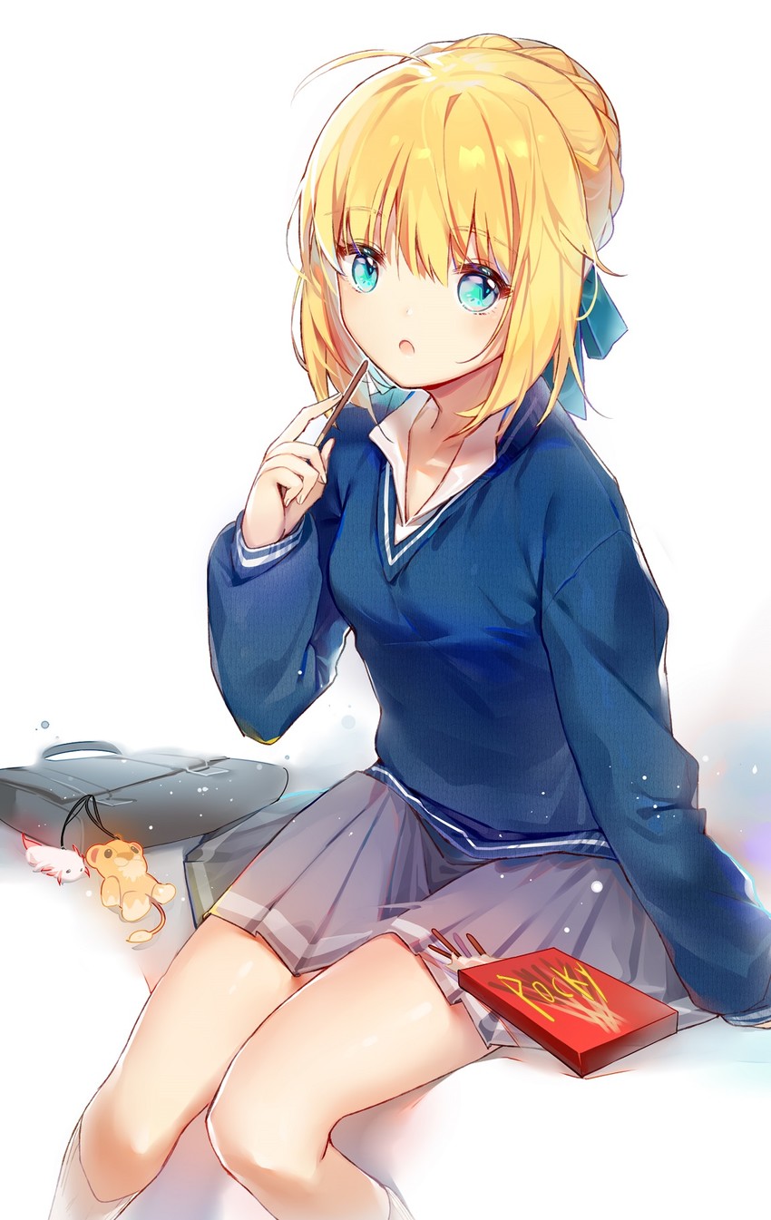artoria pendragon and saber (fate and 1 more) drawn by kamiowl