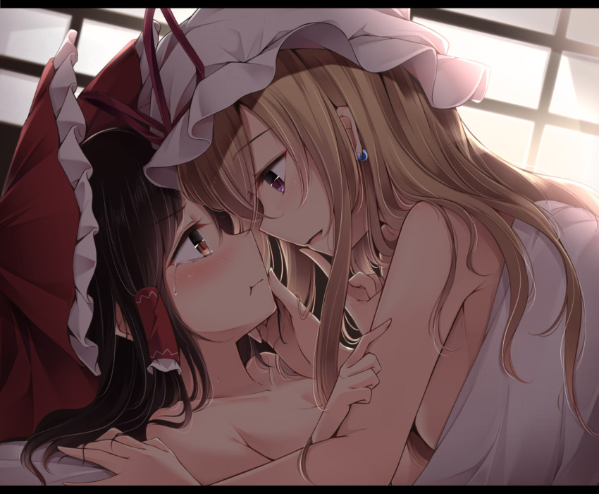 hakurei reimu and yakumo yukari (touhou) drawn by toyosaki_shu