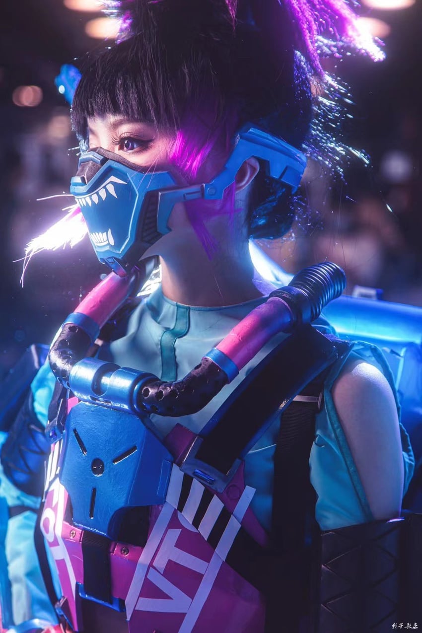 valkyrie and fluorescent tech valkyrie (apex legends) drawn by di_guan