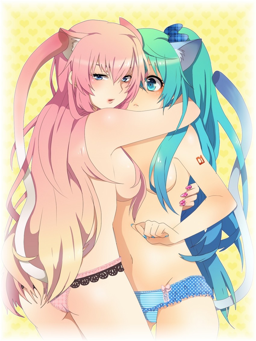hatsune miku and megurine luka (vocaloid) drawn by yuu_(lyric)