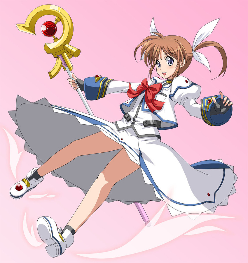 takamachi nanoha and raising heart (lyrical nanoha and 1 more) drawn by tonbo